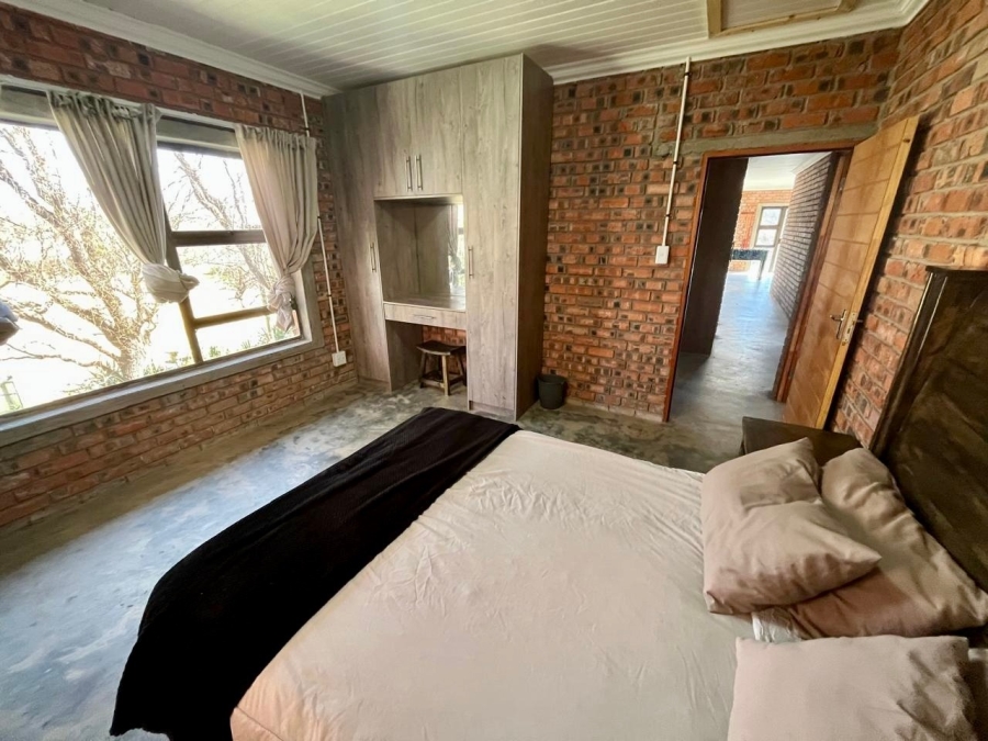 6 Bedroom Property for Sale in Maselspoort Free State